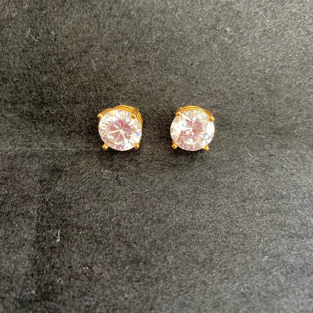 Kalibre 10 mm clear studs
